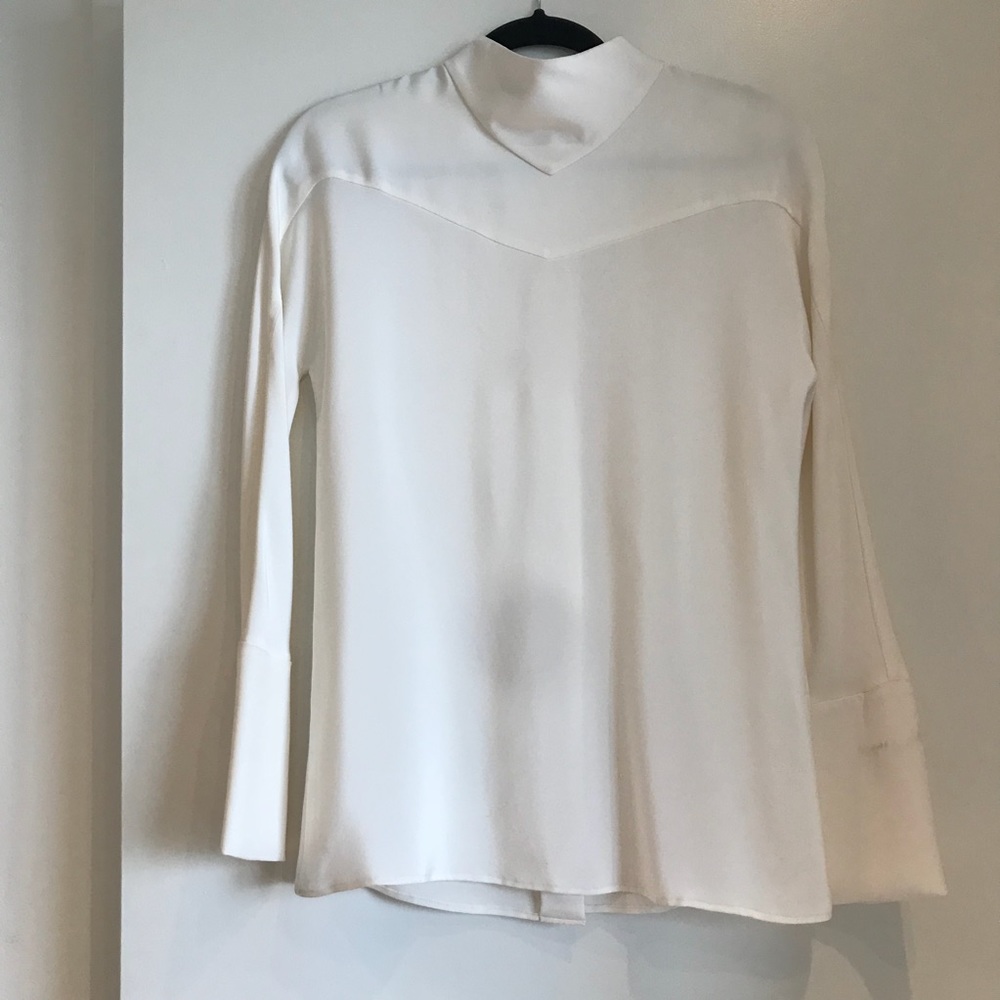 🚫SOLD🚫 Maiyet Silk Button Down